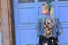 Load image into Gallery viewer, Tapestry jacket