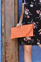 Load image into Gallery viewer, Handmade wheat straw clutch
